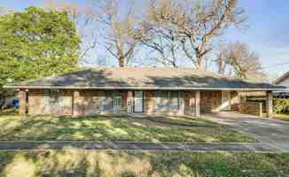 featured image of 209 Thomas Nolan Dr #1