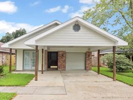 featured image of 106 Darteze Dr #1
