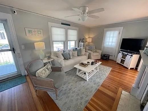 201 Samoset Avenue - Photo 7 of 22