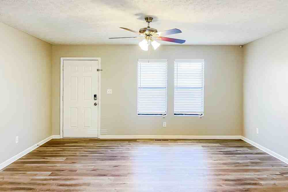 1425 Dillon Rd - Photo 3 of 16