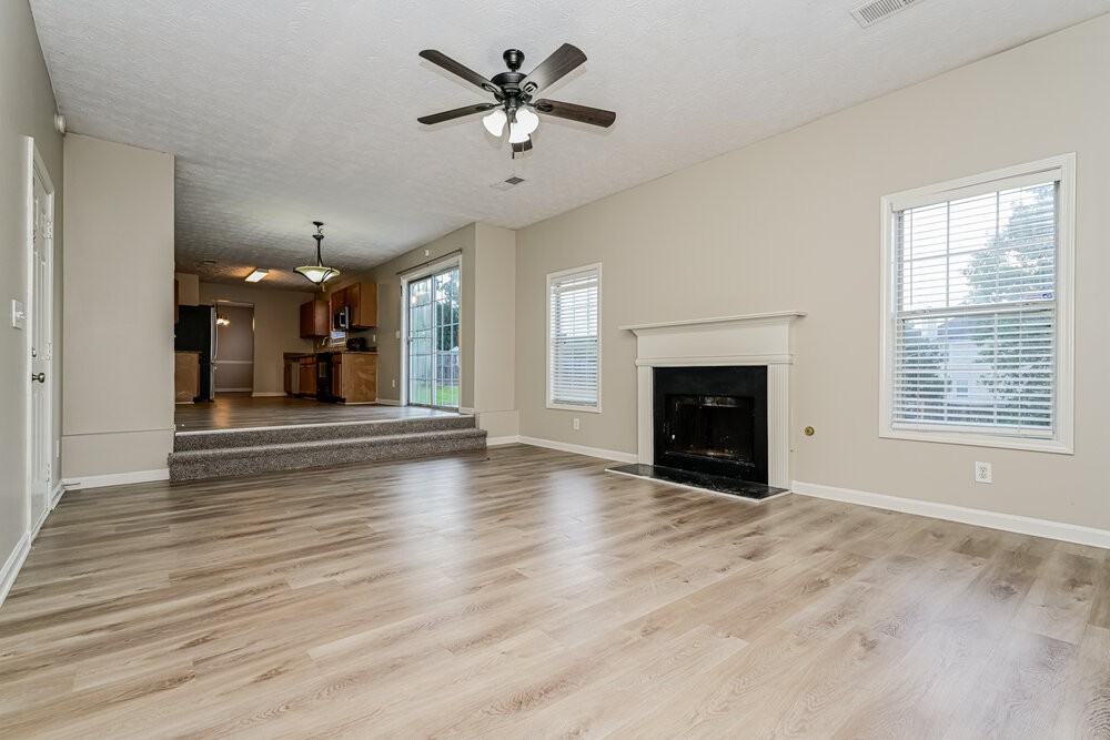 2088 Strang Blvd - Photo 4 of 17
