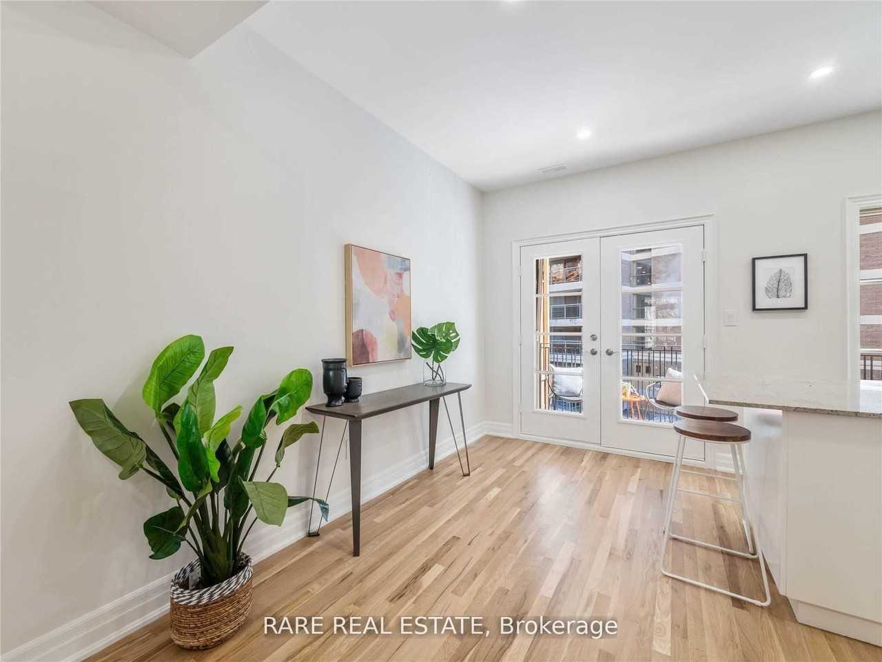 65 Pleasant Boulevard - Photo 3 of 15