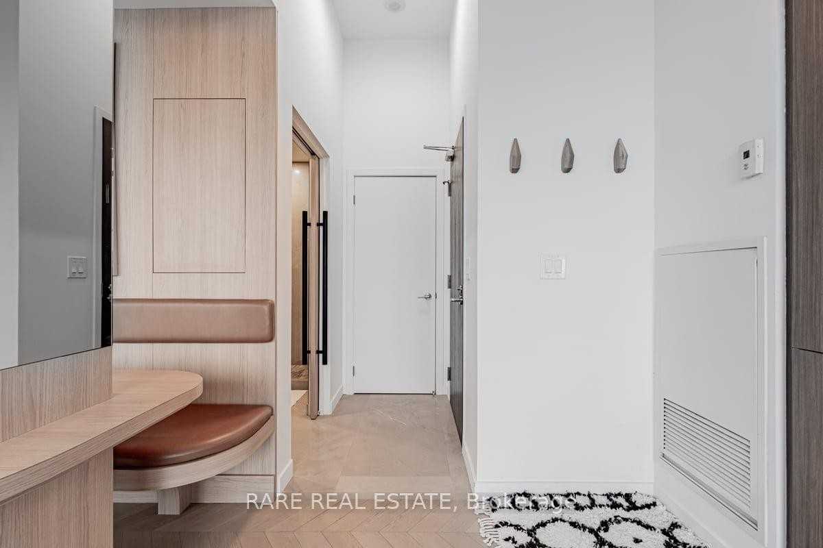 297 College Street #ph5 - Photo 5 of 22