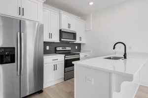featured image of 725 Hornbuckle Rd #B3
