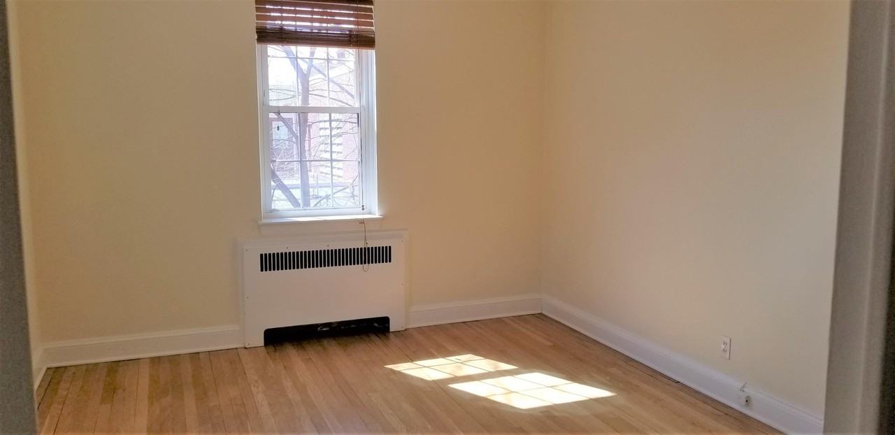 12 Ware St #33 - Photo 4 of 12