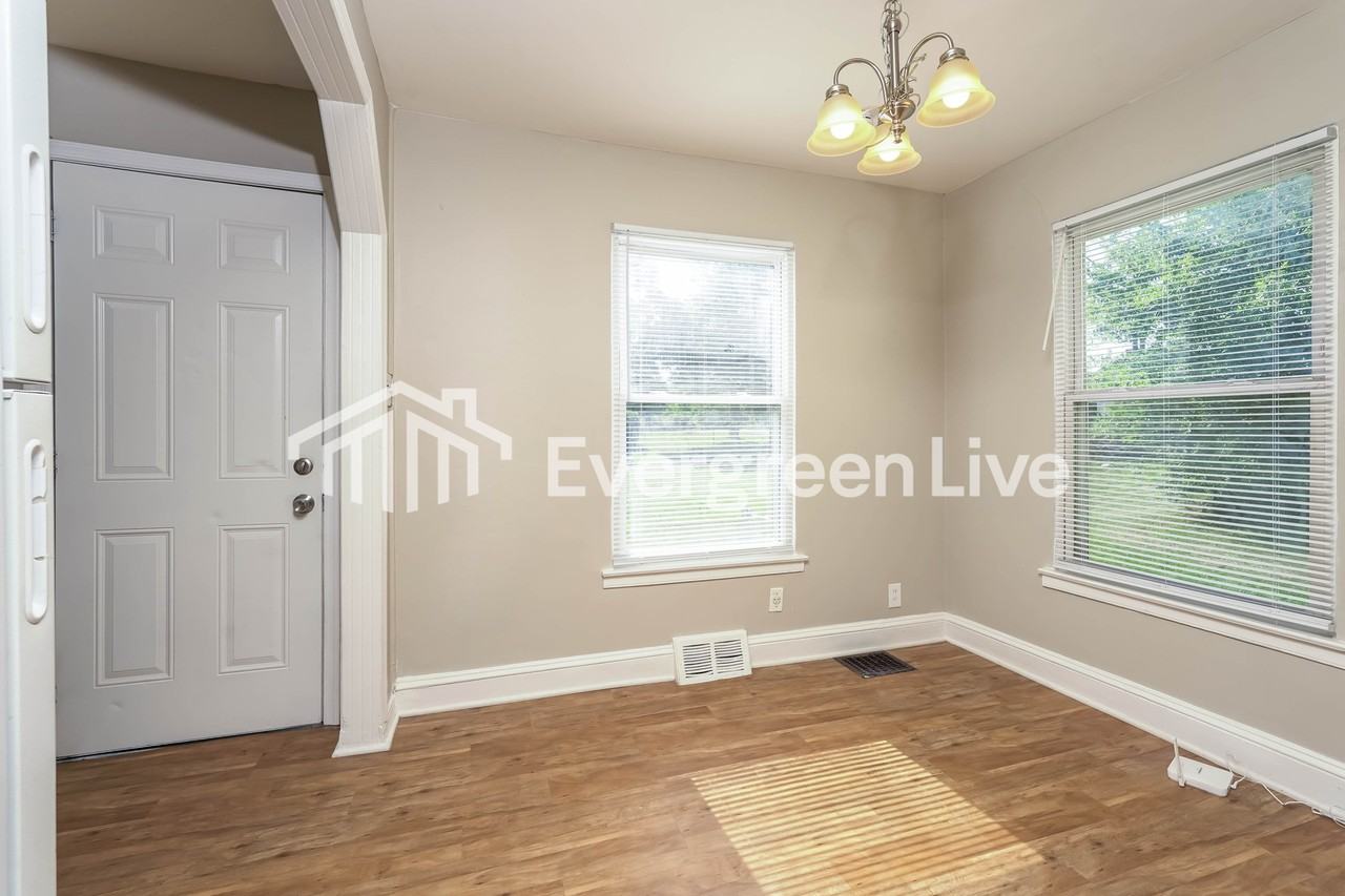 2935 Trent St - Photo 7 of 15