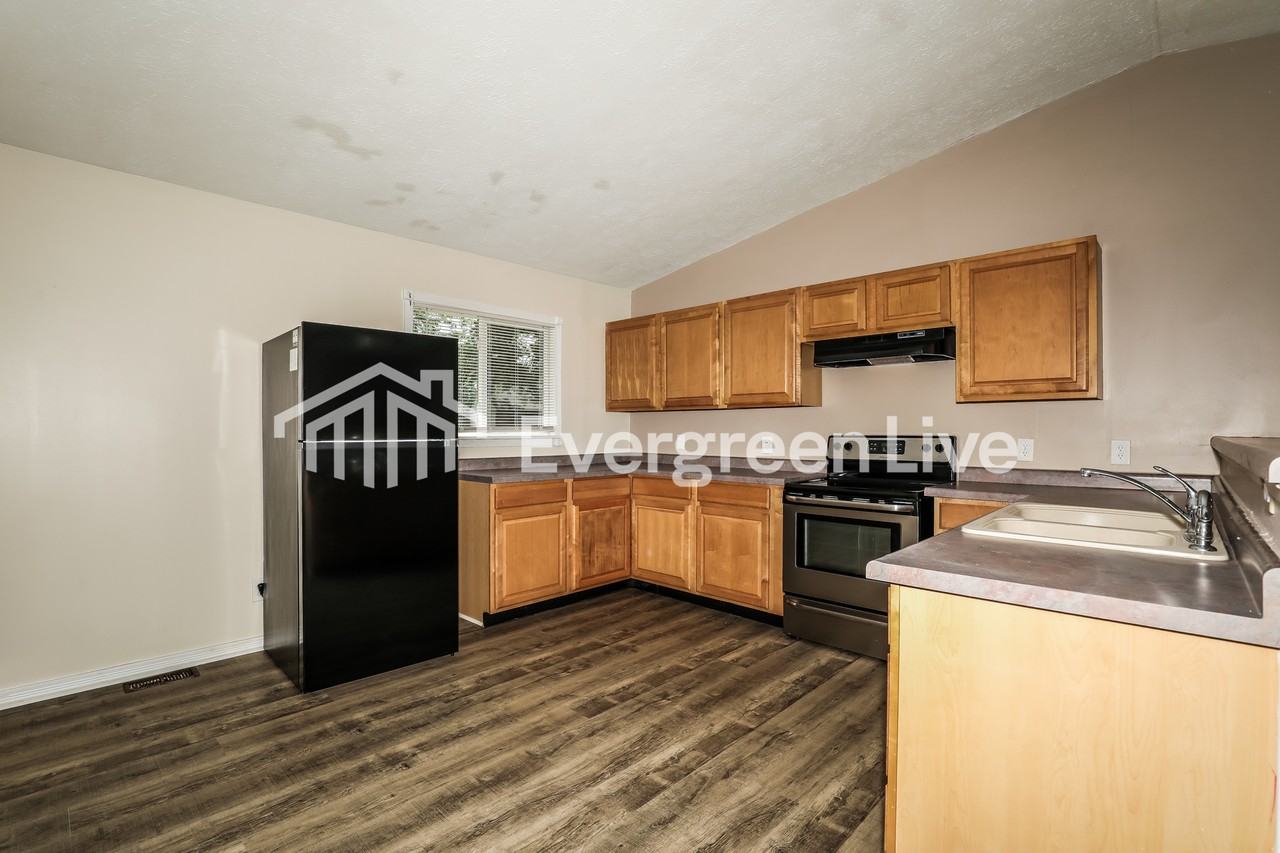 6101 Old Mill Dr - Photo 5 of 15