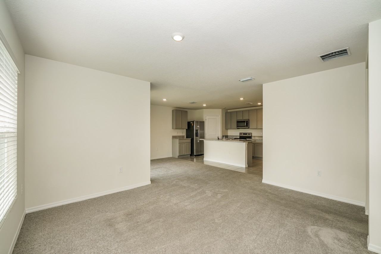 796 SE 66th Ter - Photo 2 of 14