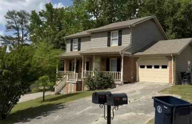 Glen Ridge Townhomes - Photo 2 of 6