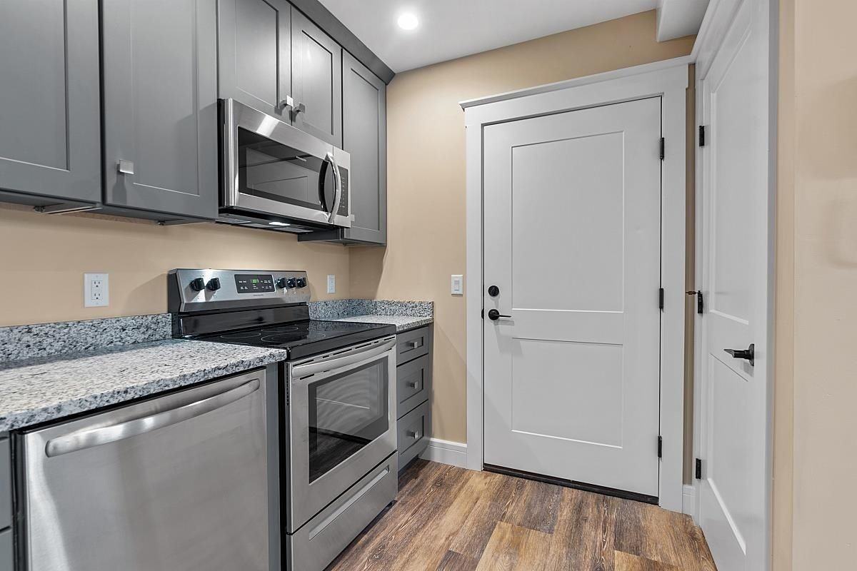5 Batchelder Ct ##301 - Photo 2 of 17