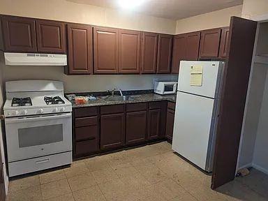 265 Blake St - Photo 4 of 13