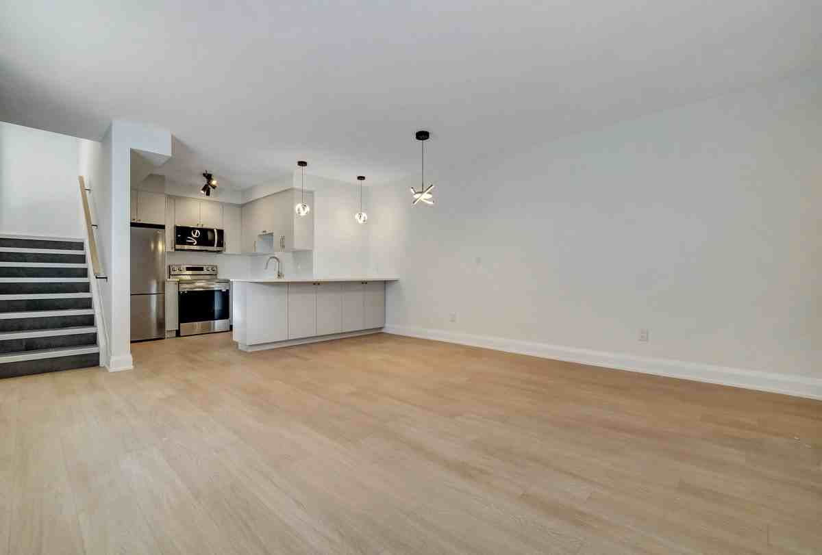533 Broadhead Avenue #B - Photo 4 of 16