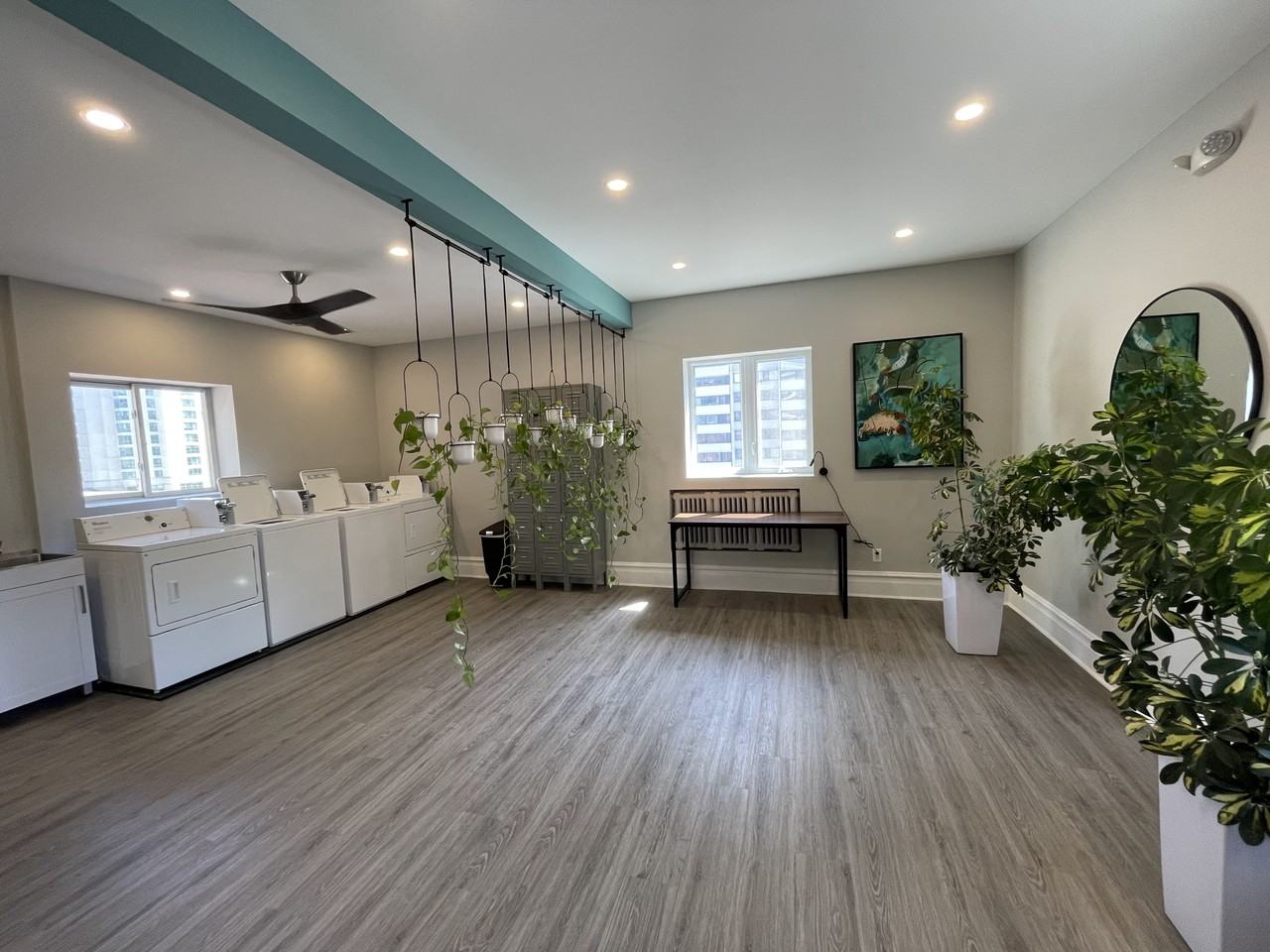 414 Albert St. - Photo 4 of 5