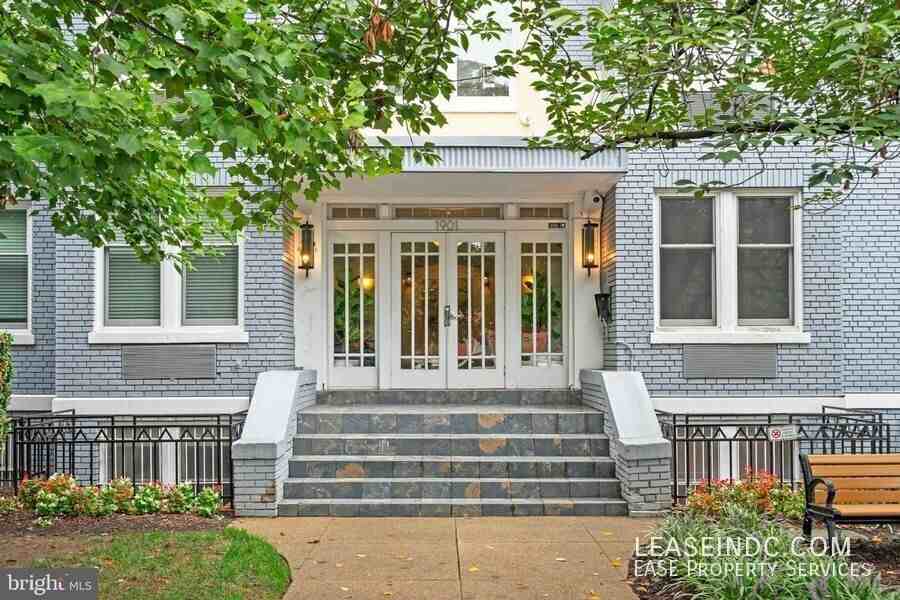 1901 16th St Nw #204 - Photo 2 of 15