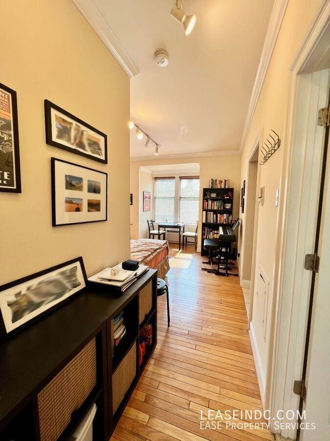 1901 16th St Nw #204 - Photo 3 of 15