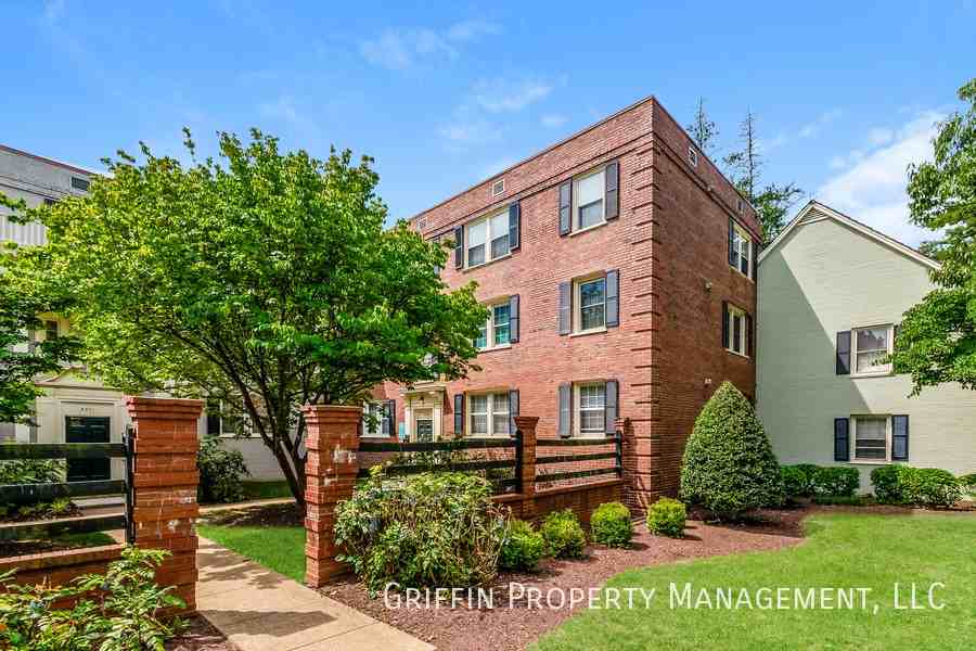 3709 Alabama Ave Se #301