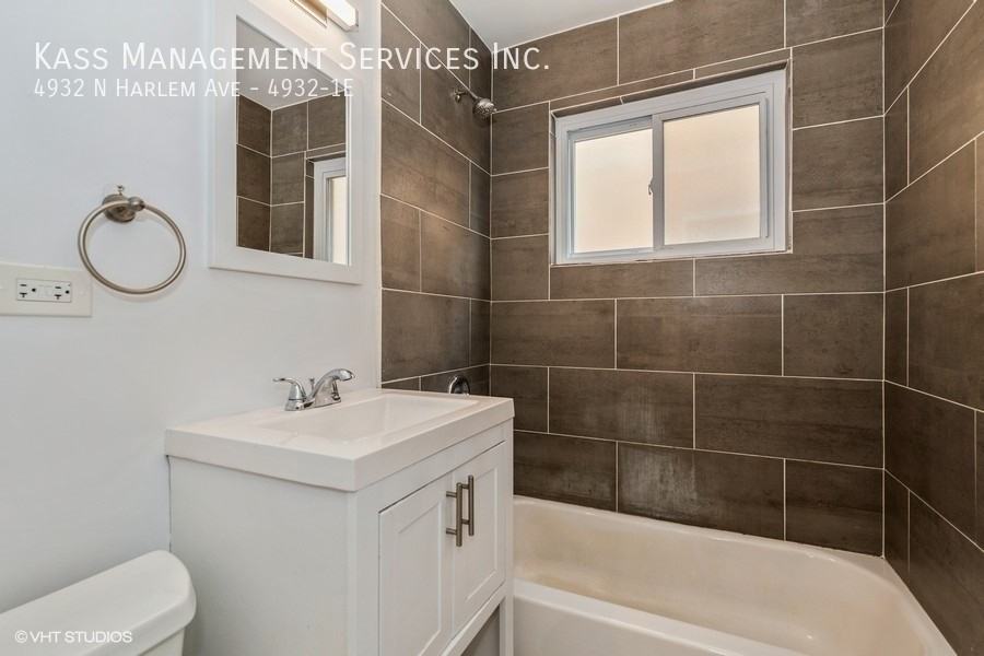 4932 N Harlem Ave #4932-1E - Photo 6 of 7
