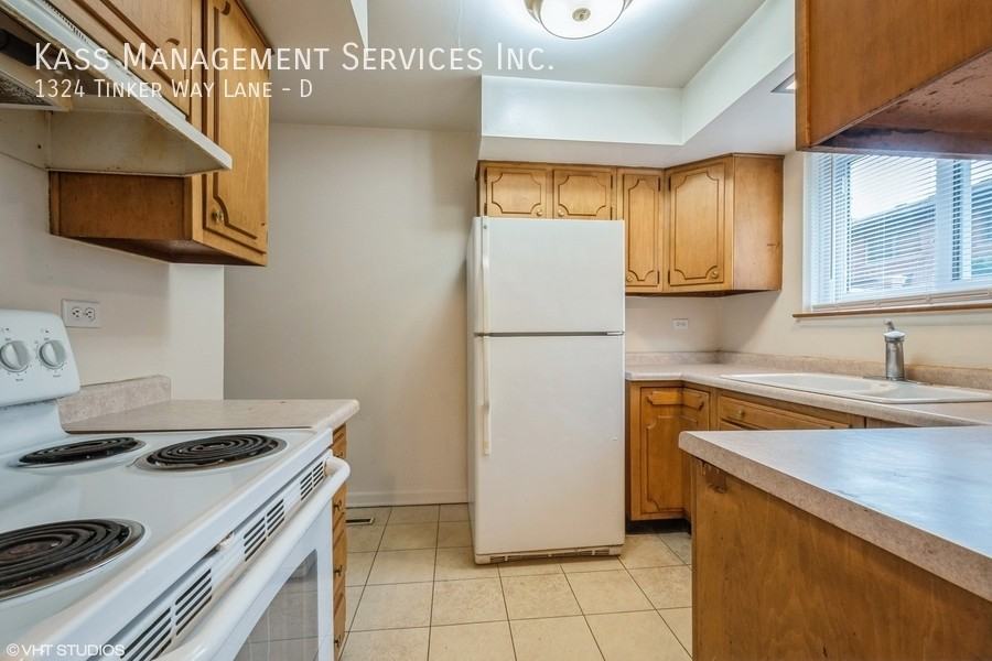 1324 Tinker Way Lane #D - Photo 2 of 10