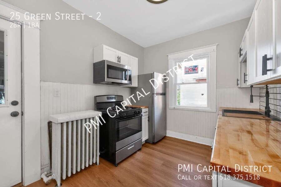 25 Green St #2 - Photo 3 of 21