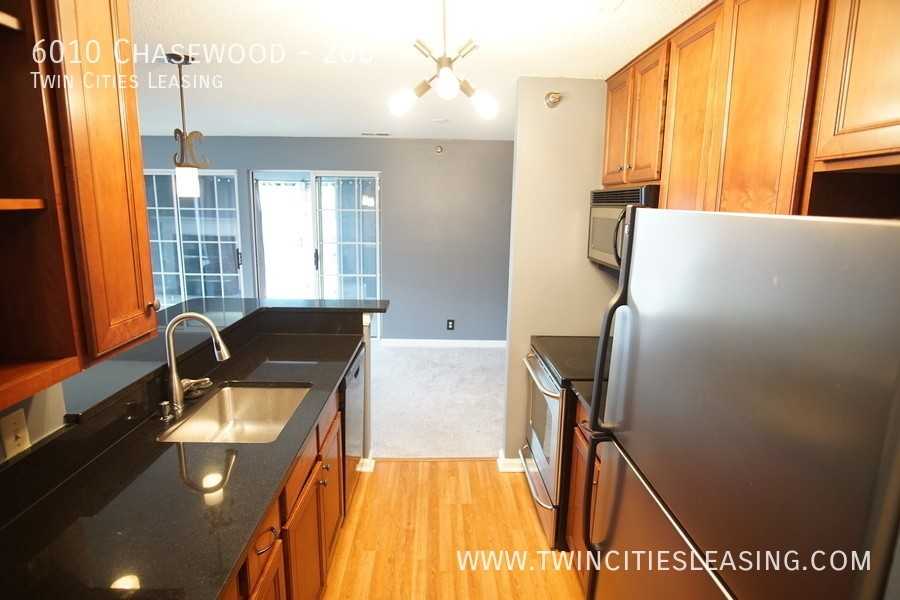 6010 Chasewood Pkwy #206 - Photo 4 of 31