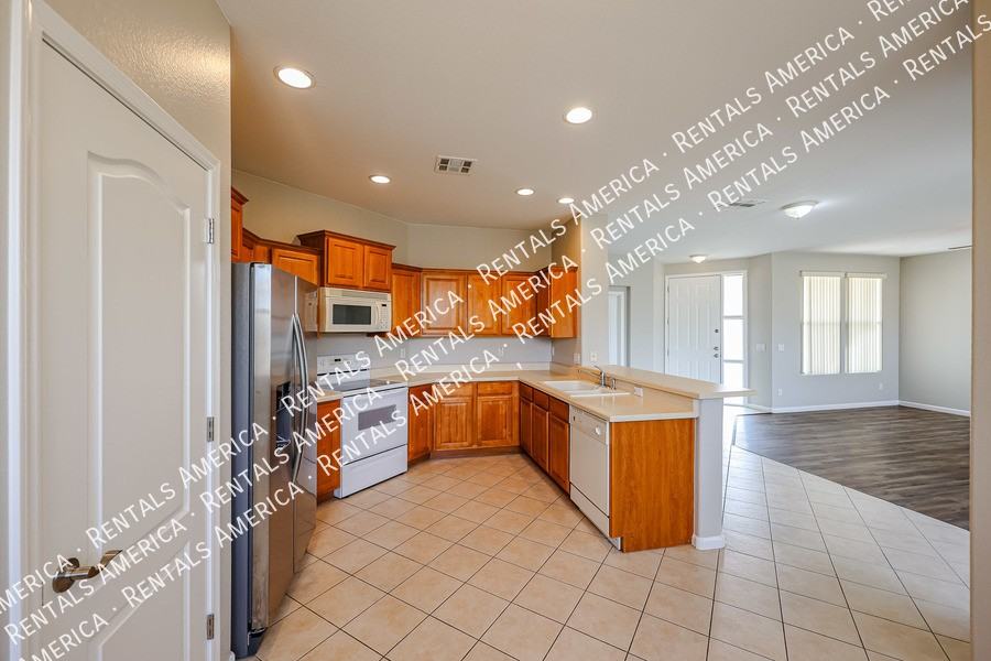 2218 N 135th Dr - Photo 3 of 30