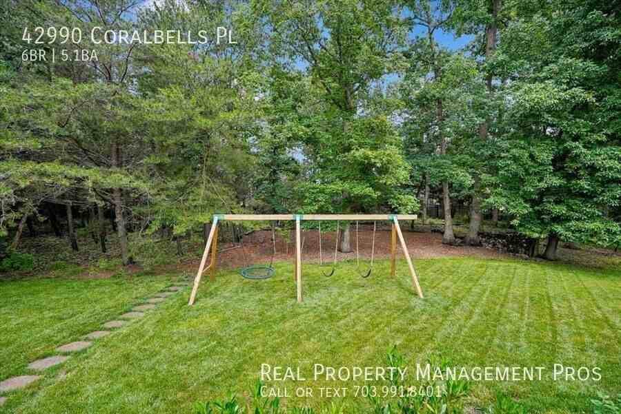 42990 Coralbells Pl - Photo 7 of 43