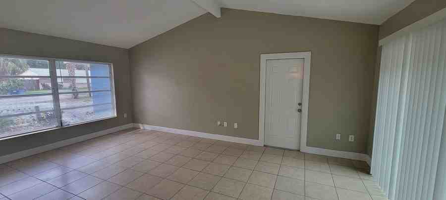 6430 Polk St - Photo 2 of 17