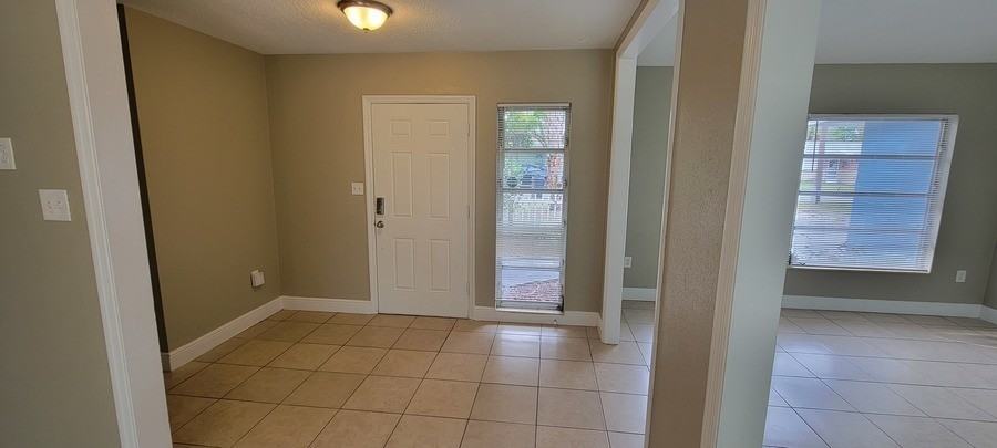 6430 Polk St - Photo 3 of 17