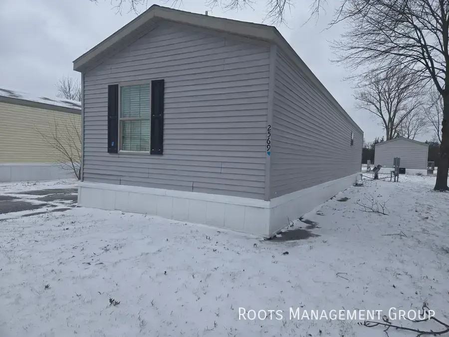 2569 Apollo Dr - Photo 3 of 19