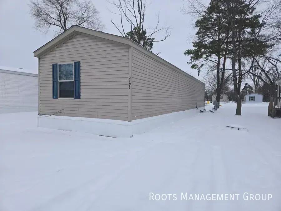 2797 Gemini St - Photo 2 of 17