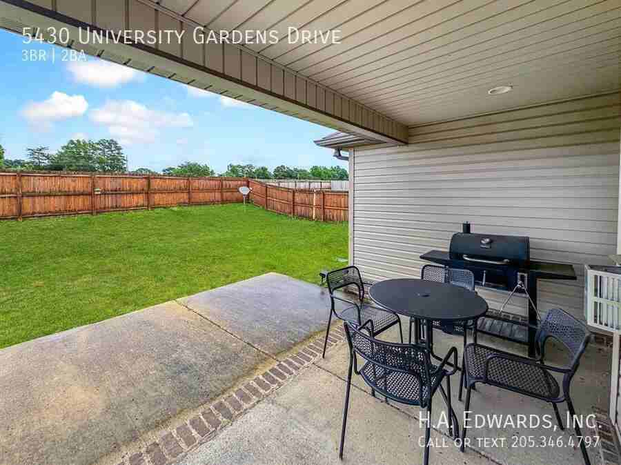 5430 University Gardens Dr - Photo 5 of 21