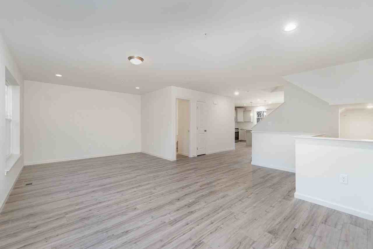 156 Copperleaf Dr - Photo 5 of 32
