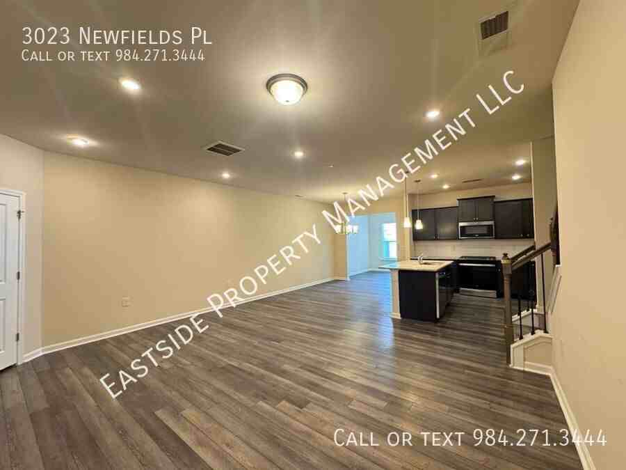 3023 Newfields Pl - Photo 4 of 22