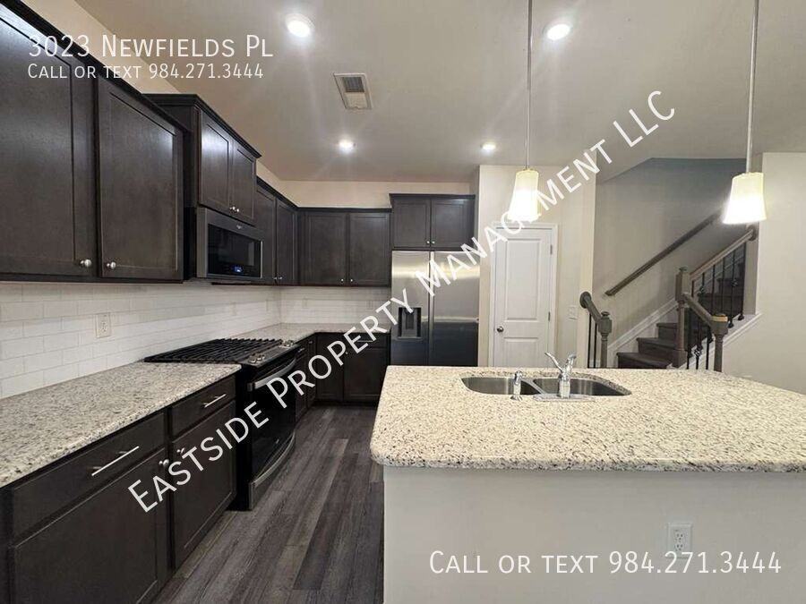 3023 Newfields Pl - Photo 7 of 22
