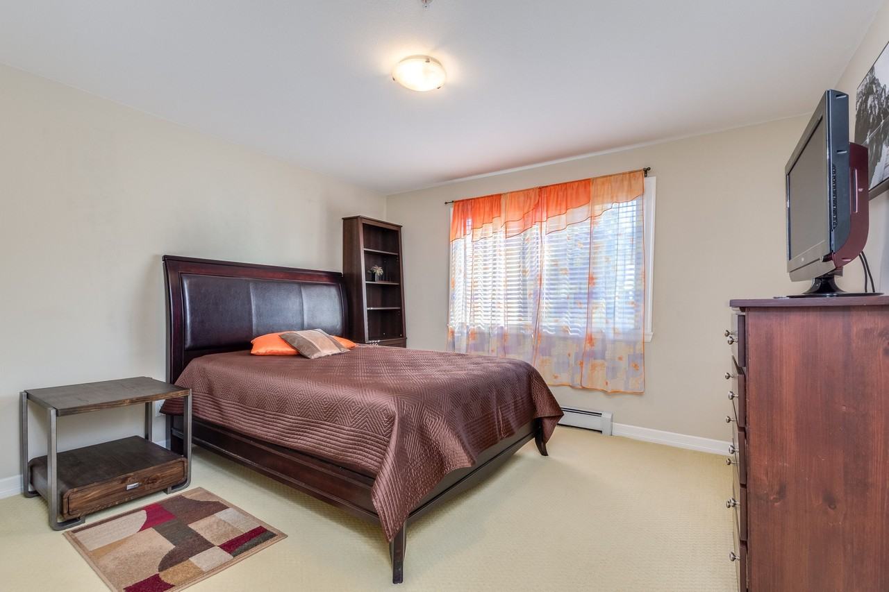 3339 Wellington Street - Photo 4 of 11