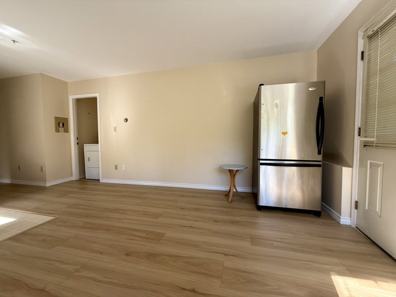 Inglewood Ave - Photo 4 of 10