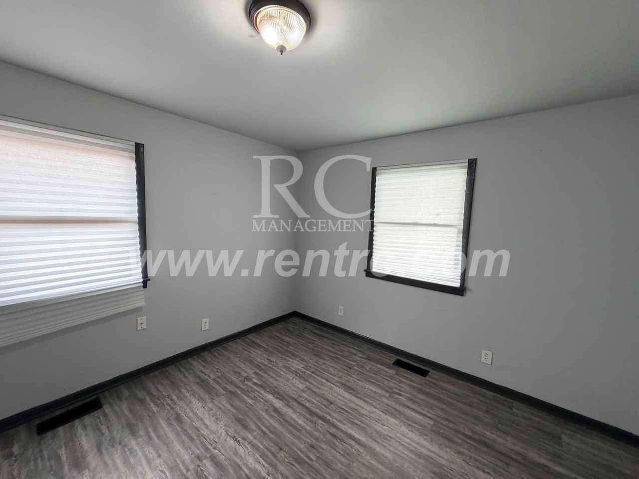 630 South St - Photo 6 of 7