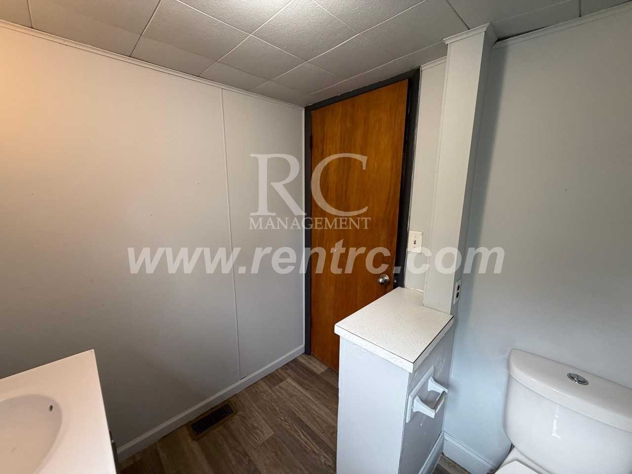 2809 E Main St #E - Photo 5 of 16