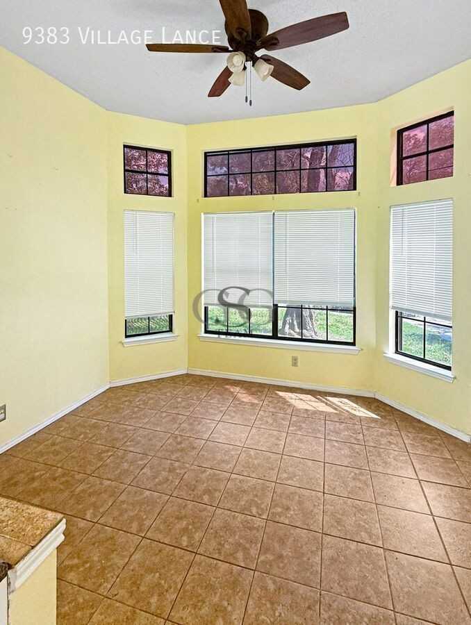 9383 Village Lance - Photo 3 of 13