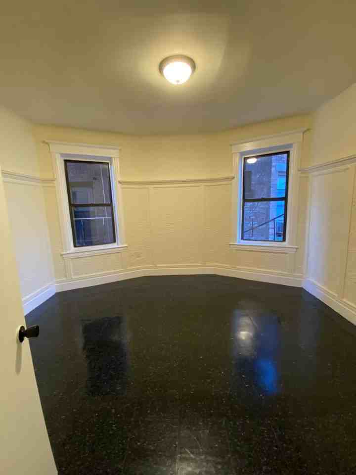 19 Lawrence St #1W - Photo 3 of 16