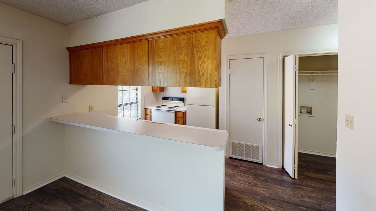 1408 Margie St #B - Photo 6 of 7