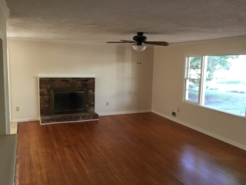 709 N Hankinson St - Photo 3 of 20