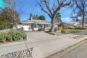 featured image of 730 Walnut St