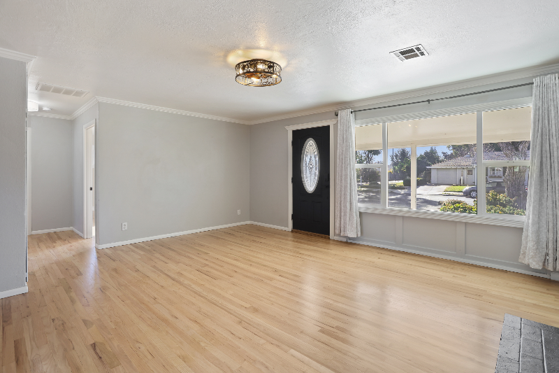 730 Walnut St - Photo 3 of 19
