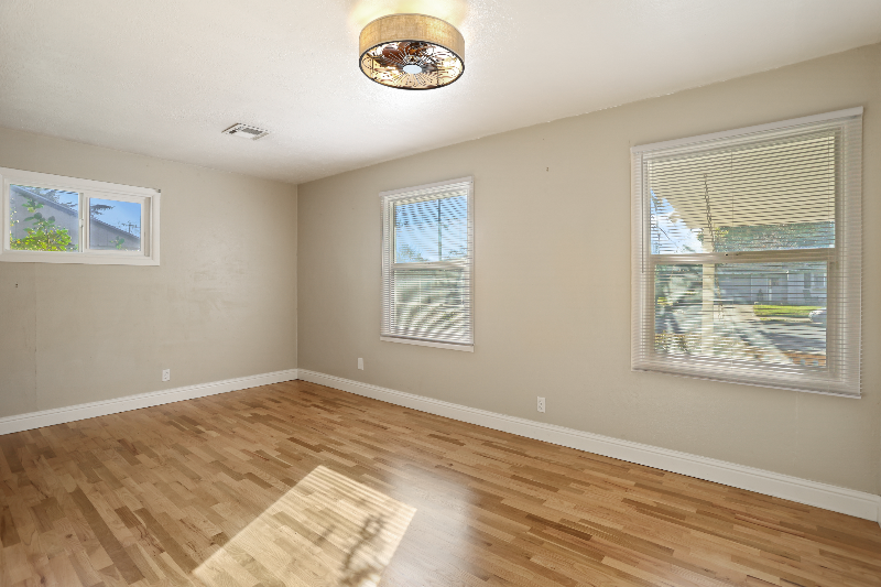 730 Walnut St - Photo 5 of 19