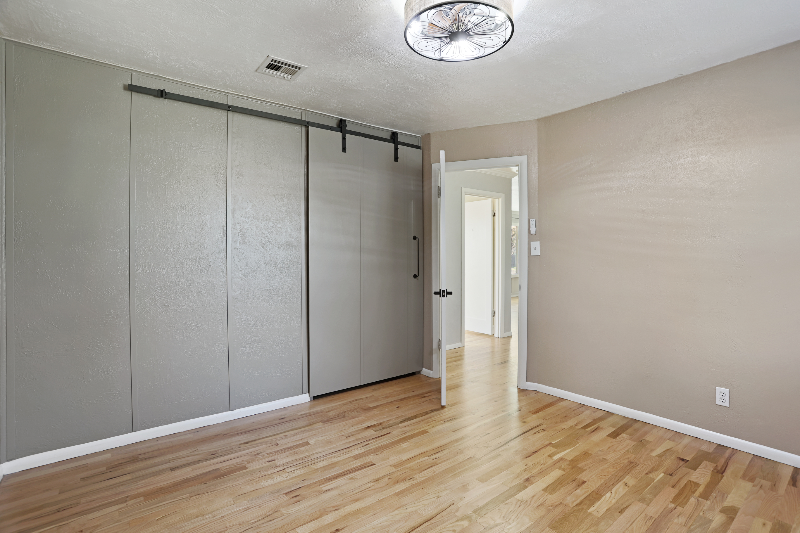 730 Walnut St - Photo 7 of 19