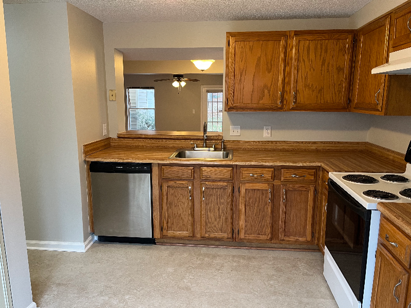 4336 Halliwell Dr - Photo 6 of 22
