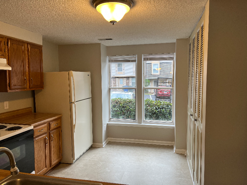 4336 Halliwell Dr - Photo 7 of 22