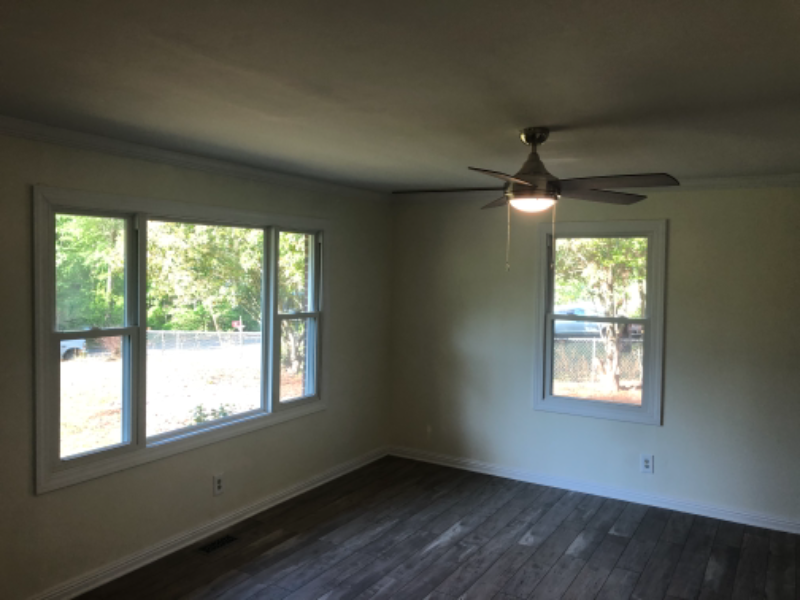 406 Forest Cir - Photo 3 of 18