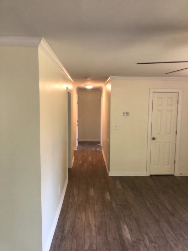 406 Forest Cir - Photo 5 of 18